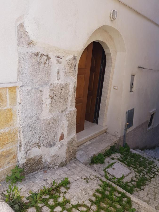 Appartamento tipico in piccolo borgo Abruzzese Terranera Esterno foto